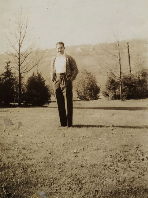 photo of Joe Black at Grossinger's Hotel